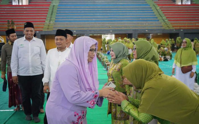 Hadiri Harlah ke-78 Muslimat NU, Pj Wali Kota Kediri Singgung Soal Peran Perempuan