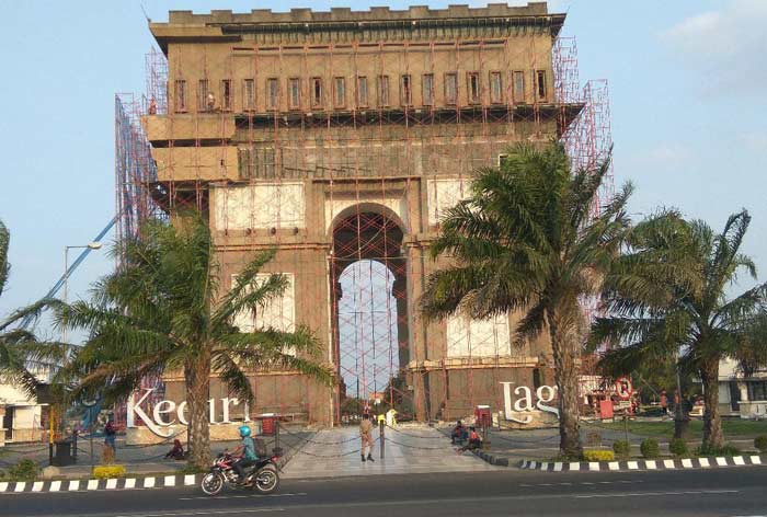 Dinding Rusak Monumen Slg Kediri Direnovasi Bangsaonline