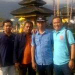 wartawan Lamongan berpose di Bali. foto:ISTIMEWA