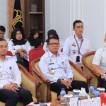 Jajaran Kanwil Kemenkumham Jatim saat mengikuti SPI KPK secara daring.