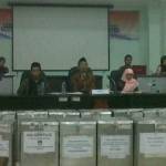 TUNTAS – Rapat Pleno Rekapitulasi suara Pilpres 2014 tingkat Kabupaten yang digelar di Kantor KPU Sidoarjo, Rabu ( 16/7/2014). foto : nanang/BangsaOnline