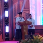 Pasangan Kharisma atau akronim dari Kholilurrahman-Sukriyanto saat konferensi pers.