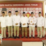 Ketua DPD Partai Gerindra Jatim, Anwar Sadad bersama sejumlah pengurus Gerindra Jawa Timur. foto: istimewa