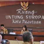 Wakil Wali Kota Pasuruan saat memberikan sambutan dan paparan di hadapan Tim Verifikasi ODF Jawa Timur.