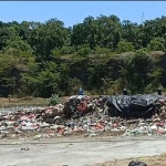 Tumpukan sampah di tempat pembuangan akhir (TPA) Desa Wonokerto, Kecamatan Sukorejo, Kabupaten Pasuruan 