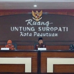 Wakil Wali Kota Pasuruan, Adi Wibowo (tengah), saat memberi sambutan dalam rapat persiapan FKP Regsosek 2023 dan persiapan Sensus Pertanian 2023.