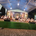 Prof Dr KH Asep Saifuddin Chalim, MA,  saat menjadi pembicara dalam Acara Isra’ Mi’raj sekaligus Menyambut Bulan Ramadan di Pondok Pesantren Tahfidz Al-Ikhlas Cirebon, Jawa Barat, Rabu (15/3/2023) malam. Foto: BANGSAONLINE