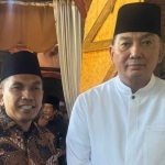 Ketua Umum Ikatan Pemuda Kediri, Tomi Ari Wibowo (kiri) saat bersama Jend TNI (Purn) Safrie Samsudin. Foto: Ist