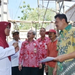 Wakil bupati sekaligus Ketua PMI Kabupaten Mojokerto, Pungkasiadi, melaunching inovasi ojek darah (Blood Jek). foto: YUDI EP/ BANGSAONLINE