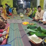 Warga Kampung Kebangsren, Kelurahan/Kecamatan Genteng melaksanakan tradisi Istigasah 1 Muharram. foto: istimewa