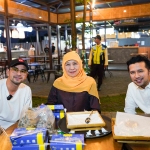 Raffi Ahmad saat bertemu Khofifah Indar Parawansa dan Emil Dardak. Foto: ist