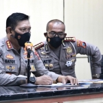 Kabid Humas Polda Jawa Timur Kombes Pol Gatot Repli Handoko saat pers rilis terkait alur penetapan Tubagus Jodi sebagai tersangka kecelakaan.