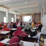 Suasana talk show di lantai 2 Rani Lani Hall RSU Kusuma Hospital yang berada di Lawang Daya, Kecamatan Pademawu, Kabupaten Pamekasan. Foto: DIMAS MAULANA SUGIANTO/ BANGSAONLINE