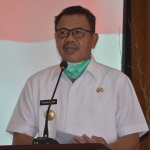 Bupati Pungkasiadi saat membuka pelaksanaan verifikasi dan validasi Basis Data Terpadu (BDT) Kabupaten Mojokerto Tahun 2020. (foto: ist).