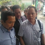 Anggota Komisi C saat sidak di Bale Hinggil. foto: MAULANA/ BANGSAONLINE