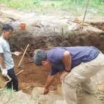 Tim BPK Jatim Wilayah XI saat menggelar ekskavasi Situs Mbah Blawu.