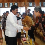 Menteri ATR/BPN, Hadi Tjahjanto, saat bertemu Sekdakab Kediri, M. Solikin. Foto: Ist