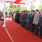 Pelaksanaan mutasi jabatan yang dilaksanakan Ning Ita. Ada dua pejabat baru dari BPKP Jatim dalam struktural yang baru. foto: YUDI EP/ BANGSAONLINE