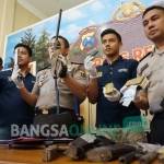 Barang bukti senjata api rakitan yang diamankan Polres Jombang foto: RONY S/ BANGSAONLINE