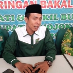 Ketua PKB Kab Mojokerto bersama Pengurus DPW PKB Jatim memberikan keterangan pers usai launching penjaringan bacabup-bacawabup.