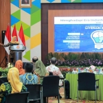 Gubernur Khofifah saat memberikan pengarahan pada jajaran ASN Pemkot Parepare di BPSDM Jawa Timur, Surabaya, Rabu (26/10/22).