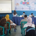Suasana sosialisasi sertifikasi halal untuk sejumlah pelaku UMKM di Sidoarjo, Selasa (22/6/2021).