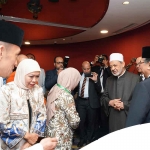 Ketua Umum PP Muslimat NU, Khofifah Indar Parawansa, saat menghadiri Interfaith and Intercivilizational Reception yang digelar PBNU di Jakarta.