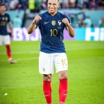 Kylian Mbappe pimpin daftar top skor Piala Dunia 2022.