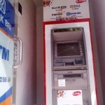 Mesin ATM yang layar monitornya dipecah. Foto: SOFFAN/BANGSAONLINE