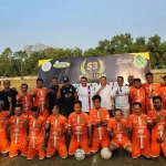 Peringatan hari lahir tim kesebelasan sepak bola Putrajaya ke-53 di Lapangan Sumurwaru, Desa Sumberanyar, Kecamatan Nguling, Kabupaten Pasuruan.