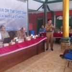 Ombudsman turun ke lapangan menjemput pengaduan penanganan gizi buruk (stunting) di Desa Srigonco, Bantur, Kabupaten Malang. Fot: Ist.