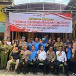 Tim Penilai Kampung Bebas dari Narkoba Polda Jatim bersama jajaran Polres Kediri Kota dan Kelurahan Ngronggo. Foto: Ist