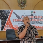 Ari Purnomo Adi saat menyampaikan sambutan usai terpilih menjadi Ketua FPRB Kabupaten Kediri. Foto: MUJI HARJITA/BANGSAONLINE