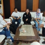 Para perwakilan PK5 Rejoto usai mediasi dengan Pj Wali Kota Mojokerto. Foto: YUDI EP/ BANGSAONLINE