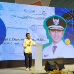 Wagub Jatim Emil Dardak saat menjadi Keynote Speaker Career Center Officer Program (CCOP) Indonesian Career Center Network (ICCN) Wilayah Jawa Timur, Kamis (25/5).