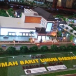 Maket RSUD Srengat yang akan segera dibangun Pemkab Blitar. foto: AKINA/ BANGSAONLINE
