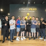 Beberapa anggota Fitness Plus berpose usai melakukan latihan atau nge-gym..