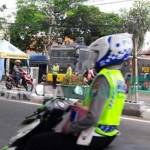 KPUD Gresik dijaga ketat oleh polisi. foto: syuhud/ BANGSAONLINE