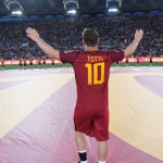 Francesco Totti menjadi salah satu pemain paling setia membela satu klub sepanjang karier. 