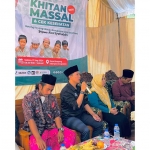 Ketua Song Osong Lombhung, Suhud, saat memberikan sambutan sebelum kegiatan di Desa Bragang, Kecamatan Klampis, Bangkalan.