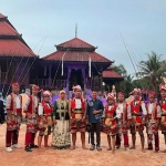 Mahasiswa FIP UTM saat tampil di Festivala Reog Barongan AntarBangsa 2024 di Malaysia. 