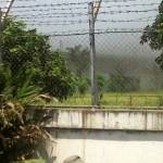  Kebakaran terjadi di gudang pemintalan benang PT Mertex Indonesia, kemarin siang. Foto:gunadhi/BANGSAONLINE