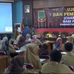 Nampak peserta assessment sedang mengikuti tes.