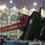 Crane yang jatuh di Mekkah. (foto: rony suhartomo/BANGSAONLINE)