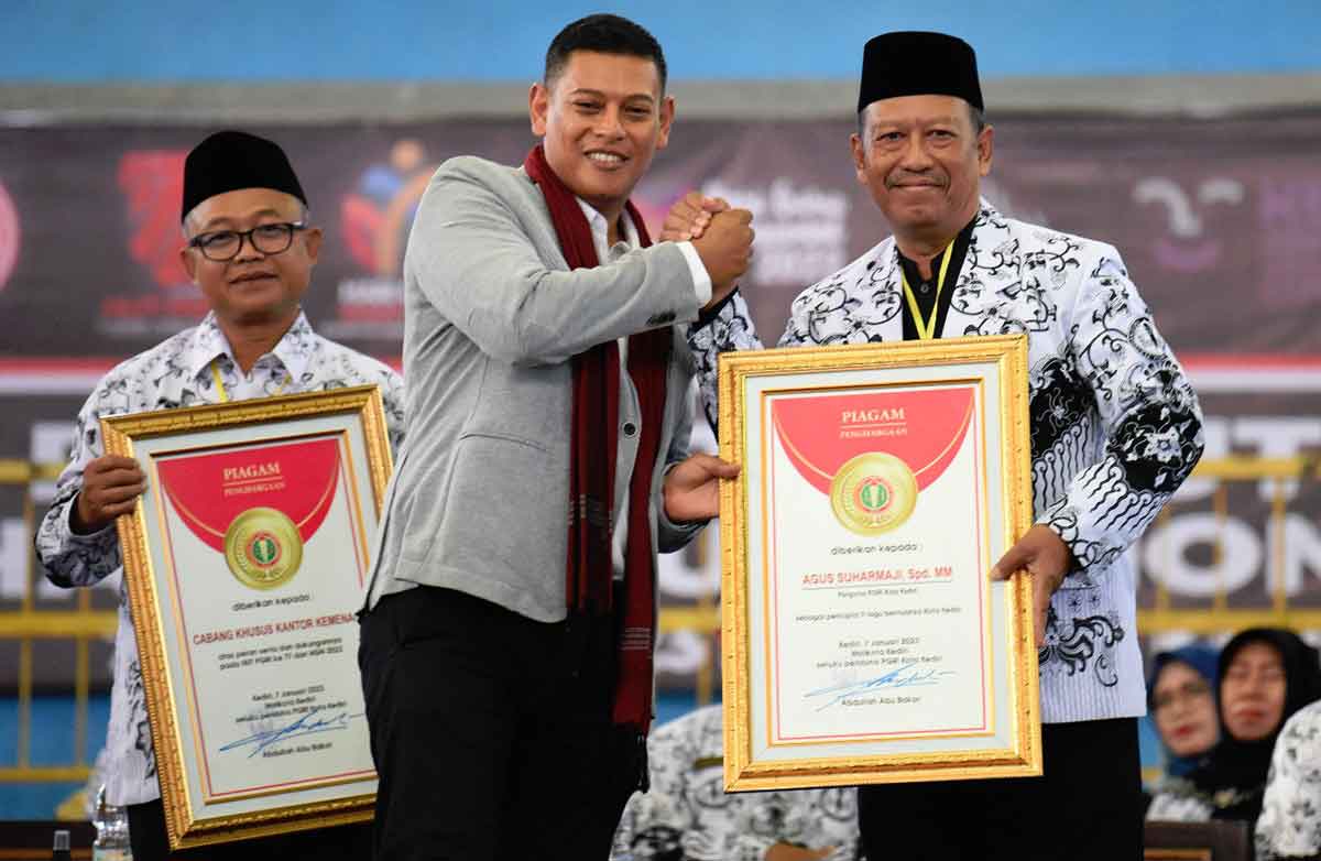 Puncak Peringatan Hut Ke Pgri Dan Hari Guru Nasional Wali Kota