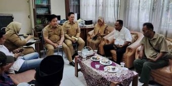 Tuntutan Warga Batah Barat Bangkalan saat Datangi Inspektorat