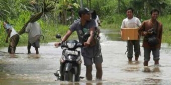 Hujan Deras, Dua Kecamatan di Situbondo Terendam Banjir