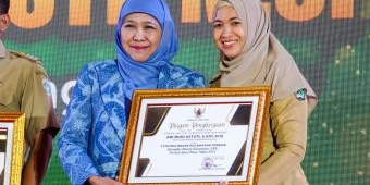 Gubernur Khofifah Beri Penghargaan 7 Camat di Jatim atas Inovasi dan Kolaborasi Pelayanan