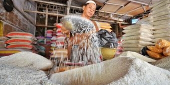 Pedagang Lega, Stok dan Harga Beras Jelang Nataru di Mojokerto Terkendali