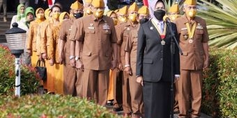 Peringati Hari Veteran, Wali Kota Batu Pimpin Tabur Bunga di TMP Suropati